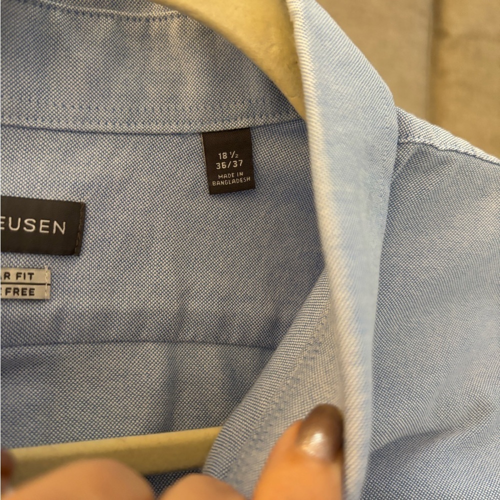 Men's Van Heusen Blue Red Fit/Wrinkle Free Button down Shirt Sz 18 1/2 NWOT - Picture 6 of 7